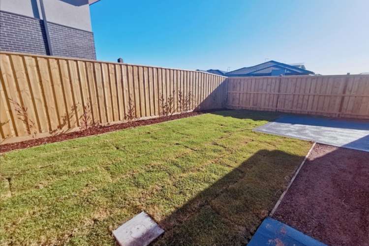 Fifth view of Homely house listing, 112 Farm Road, Werribee VIC 3030