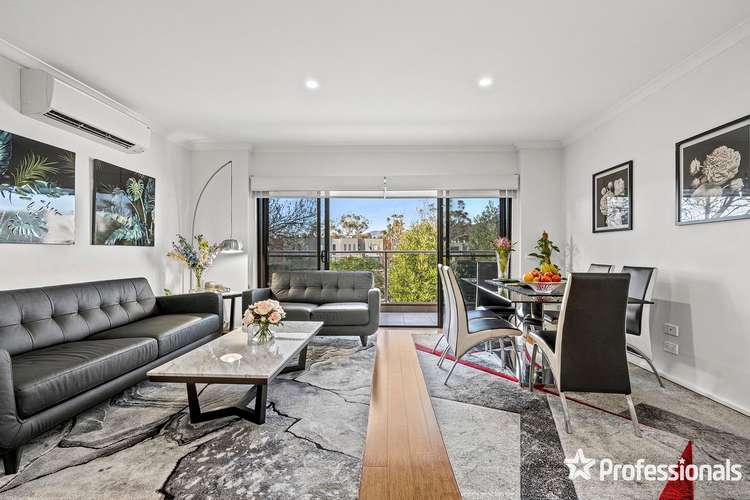 Fourth view of Homely townhouse listing, 8 Recess Concourse, Mooroolbark VIC 3138