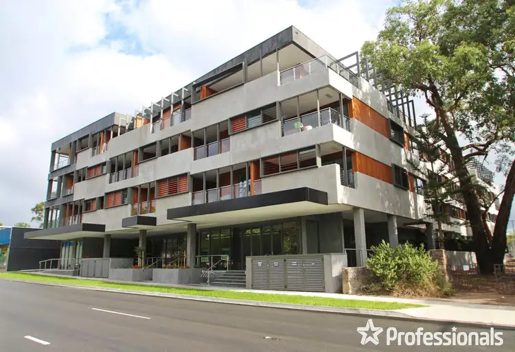 211 Mt Dandenong Road