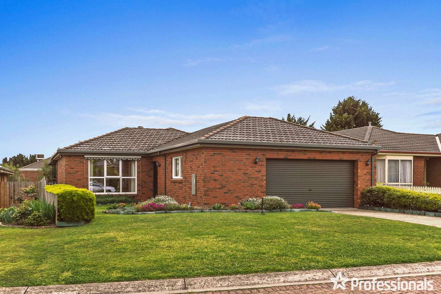 Main view of Homely house listing, 16 Sunnyridge Court, Chirnside Park VIC 3116