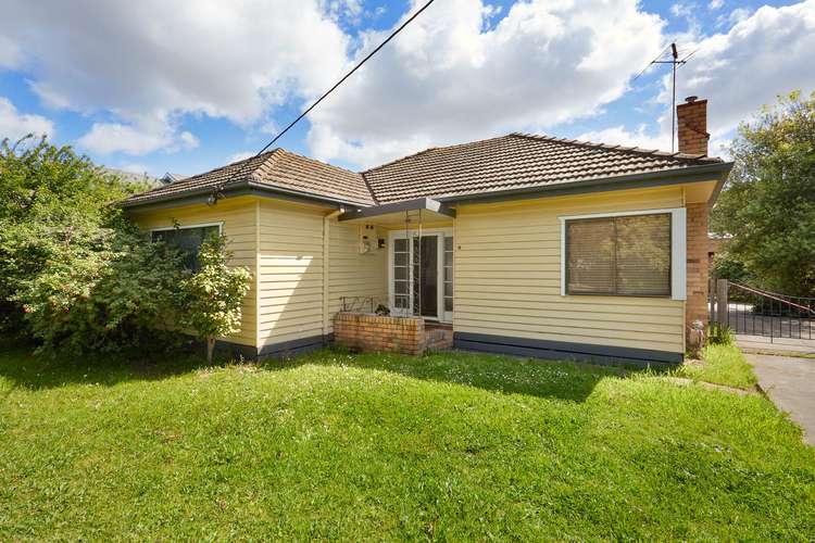 10 Rosshire Road, Newport VIC 3015