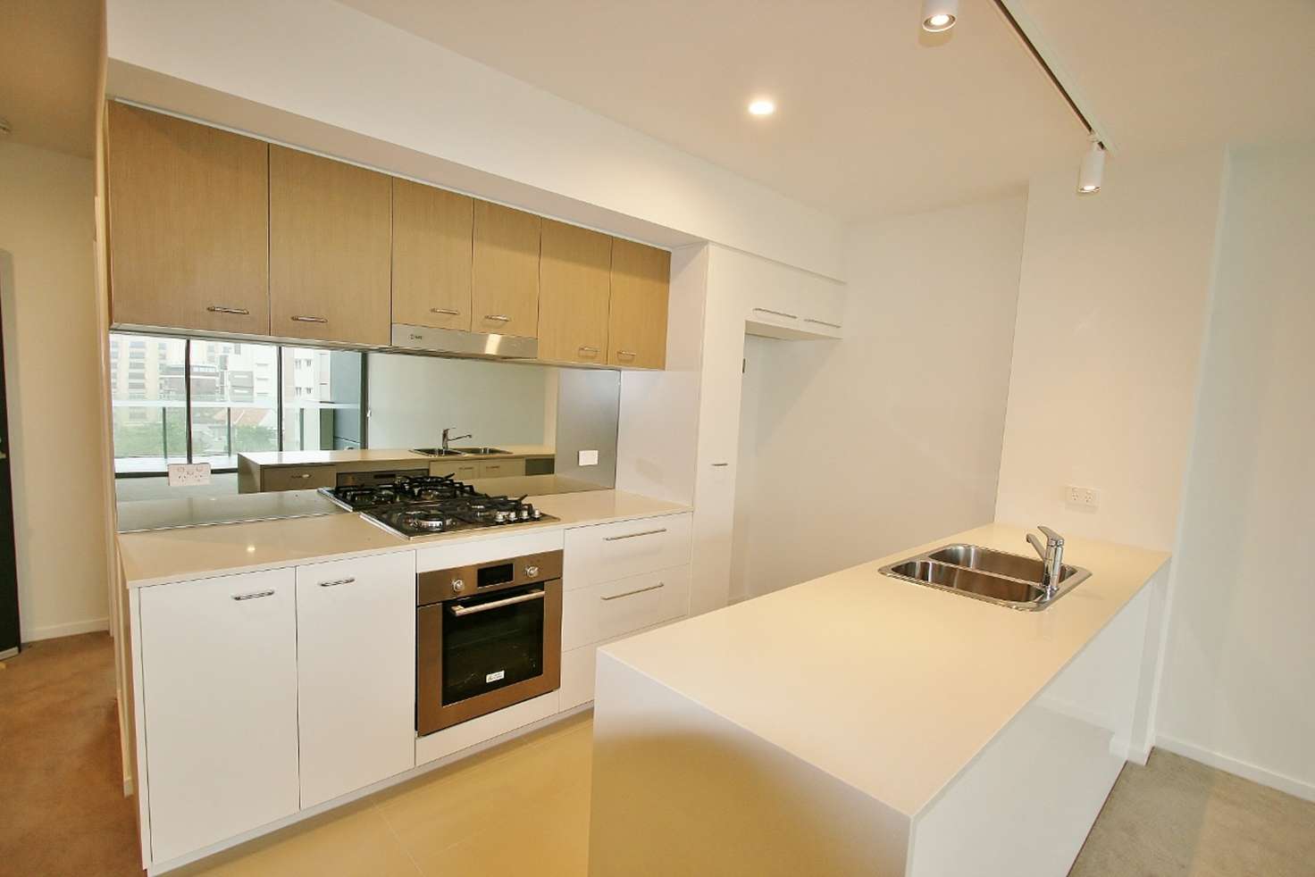 Main view of Homely unit listing, 601/11-17 Lytton Road, East Brisbane QLD 4169
