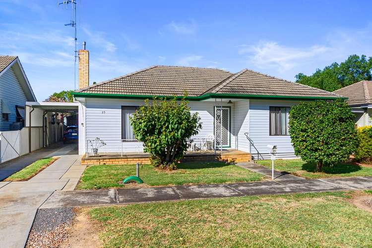Main view of Homely house listing, 25 Cahill Street, White Hills VIC 3550