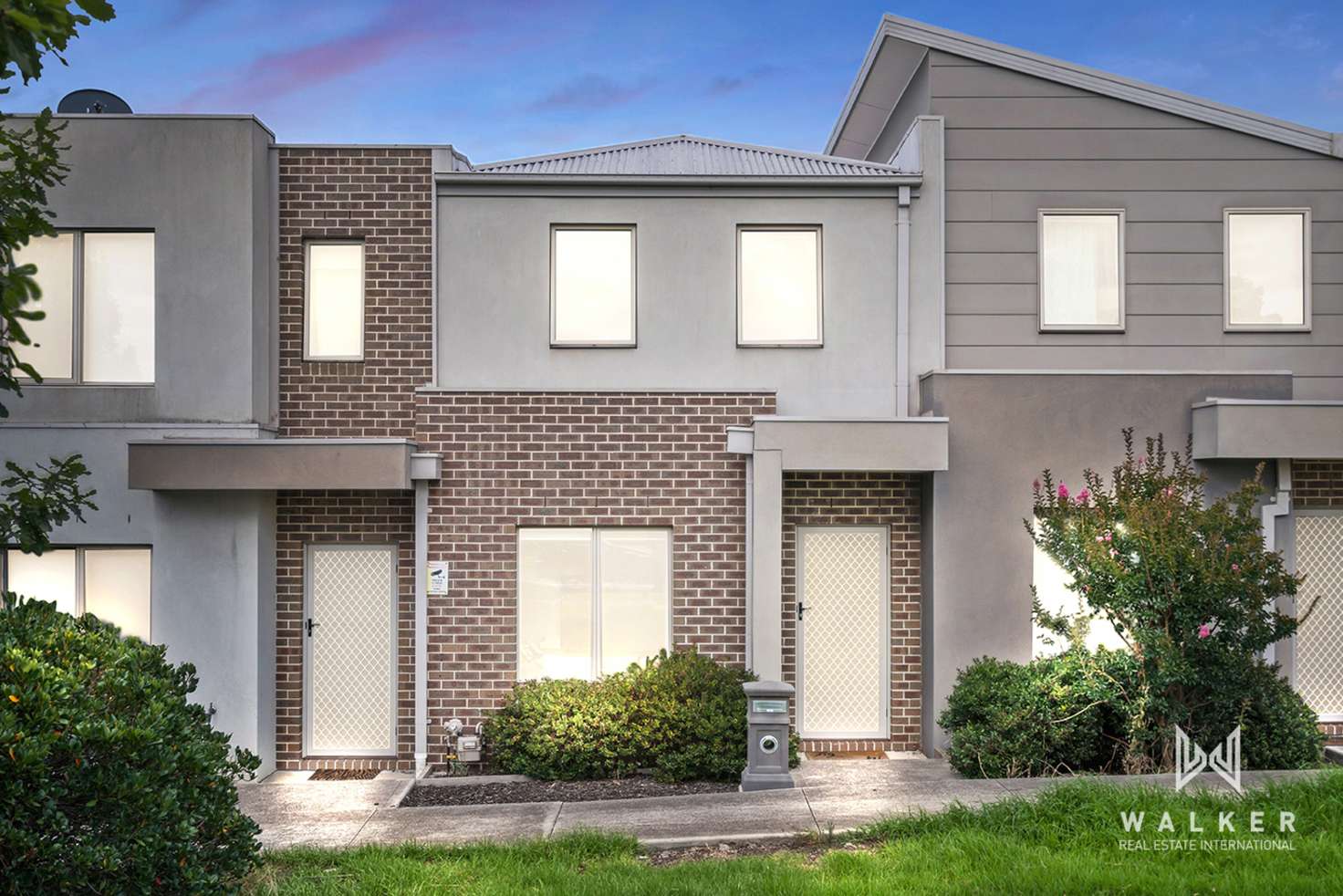 Main view of Homely townhouse listing, 6/1-11 Hyde Park Avenue, Craigieburn VIC 3064