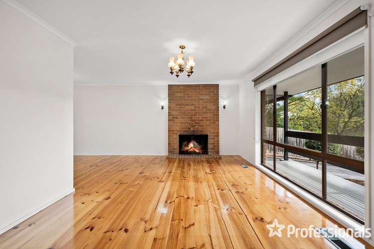 Fifth view of Homely house listing, 3 Dysart Place, Mooroolbark VIC 3138