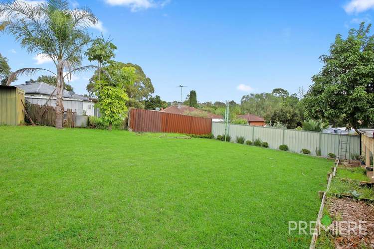 Fifth view of Homely house listing, 3 Jarley Place, Ambarvale NSW 2560