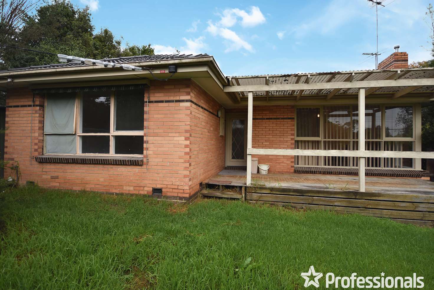 Main view of Homely townhouse listing, 1/3 Wickham Road, Croydon VIC 3136