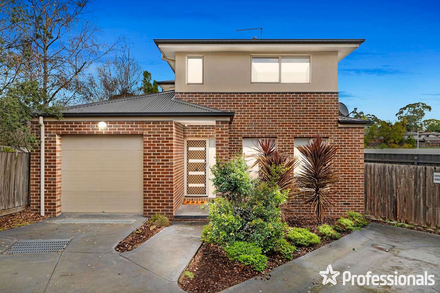 Main view of Homely townhouse listing, 5/4-6 Cambridge Road, Mooroolbark VIC 3138