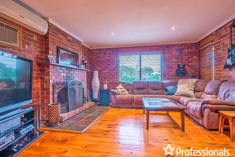 Fourth view of Homely house listing, 17 Barina Avenue, Mooroolbark VIC 3138