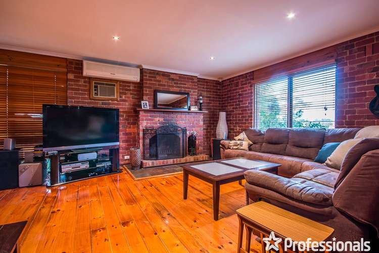 Fifth view of Homely house listing, 17 Barina Avenue, Mooroolbark VIC 3138