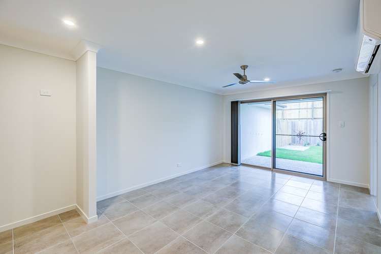 Fourth view of Homely semiDetached listing, 2/25 Sheepdog Road, Park Ridge QLD 4125