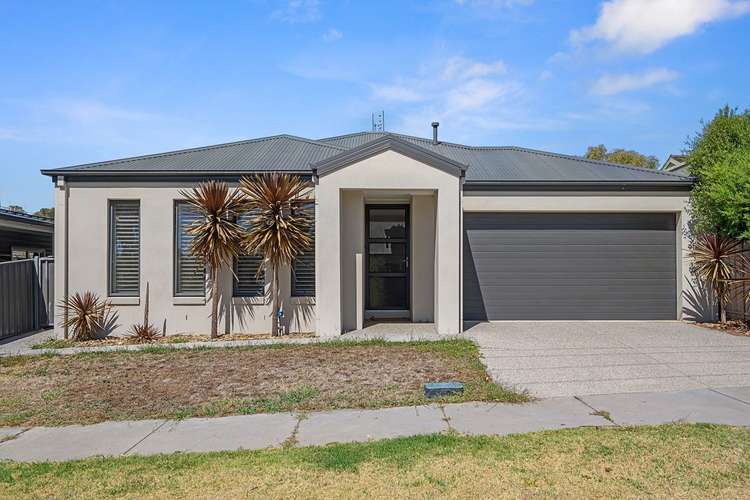 43 Marshall Crescent, Kennington VIC 3550