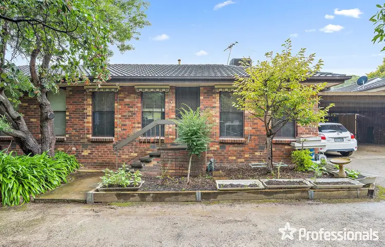 Main view of Homely unit listing, 3/10 Wickham Road, Croydon VIC 3136