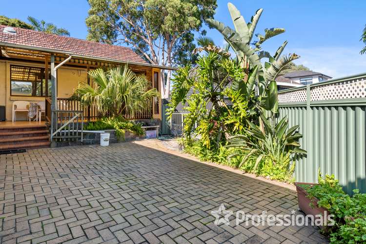 12 Yvonne Avenue, Croydon South VIC 3136