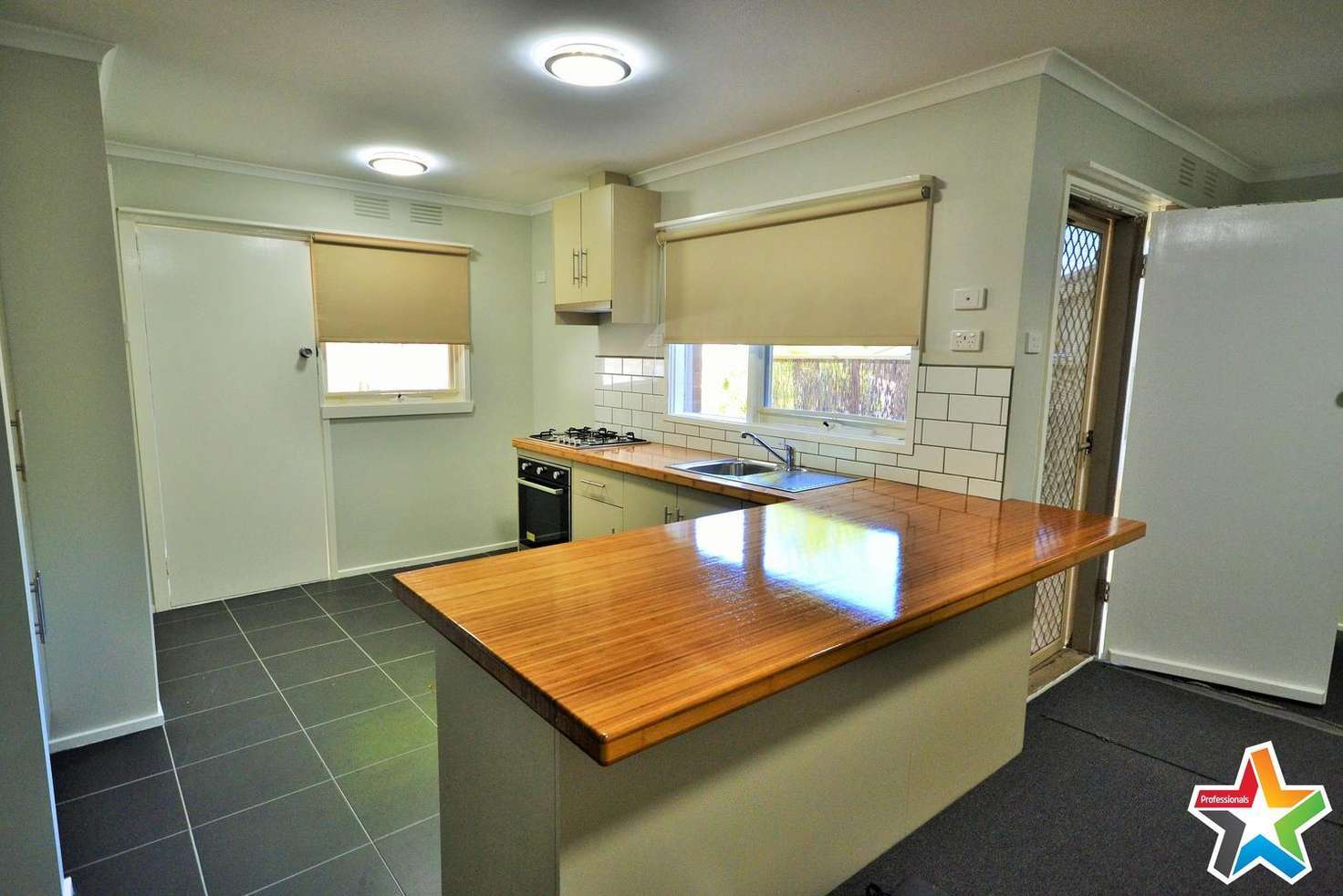 Main view of Homely unit listing, 4/16 Stuart Road, Lilydale VIC 3140