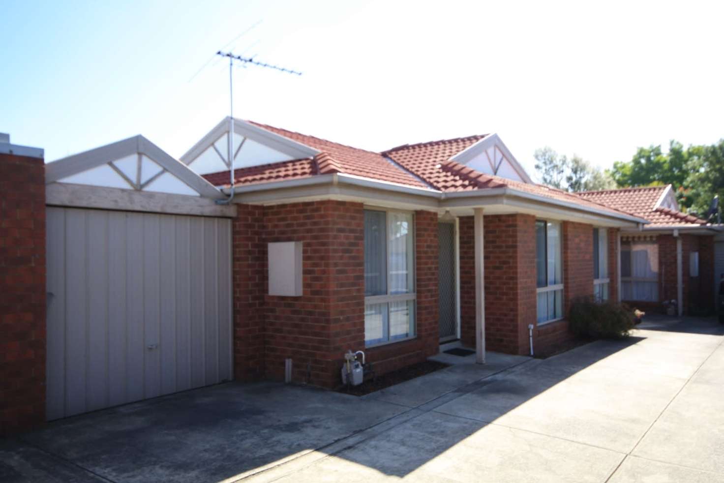 Main view of Homely unit listing, 2/18 Meredith Street, Broadmeadows VIC 3047