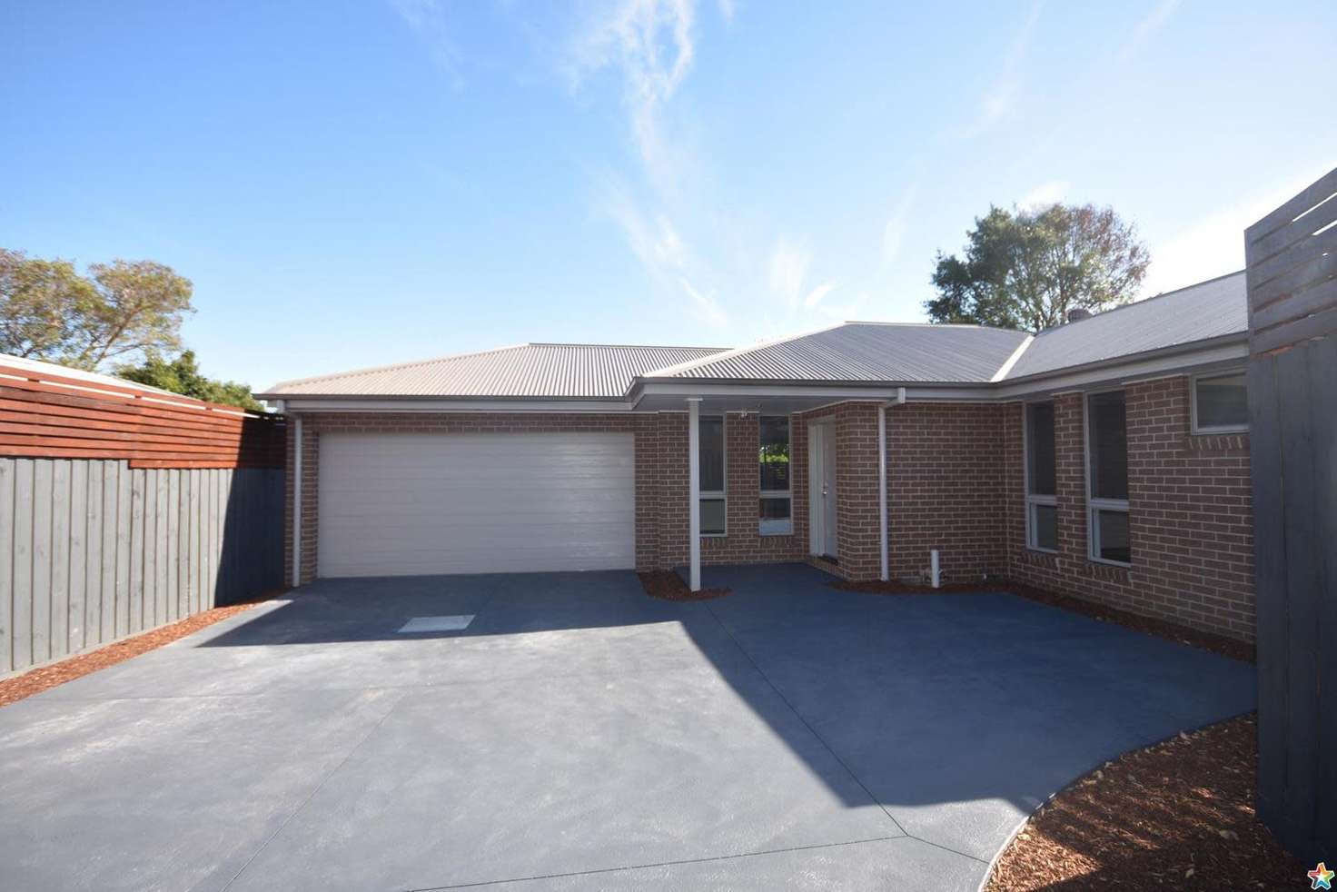 Main view of Homely house listing, 2/18 Chirnside Drive, Chirnside Park VIC 3116