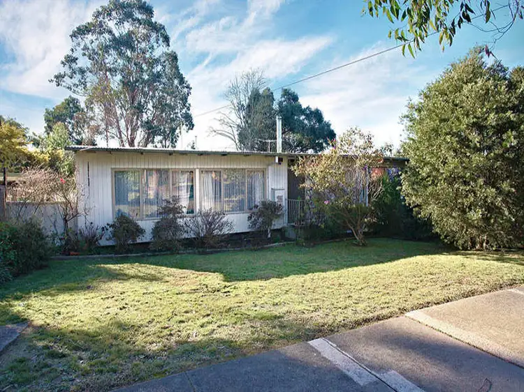 25 Taronga Crescent, Croydon VIC 3136
