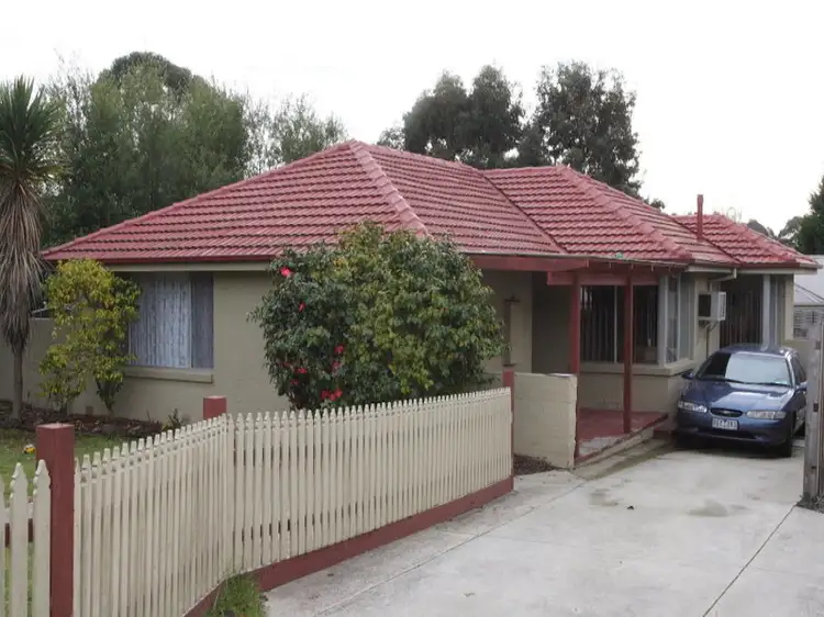 30 Highland Avenue, Croydon VIC 3136