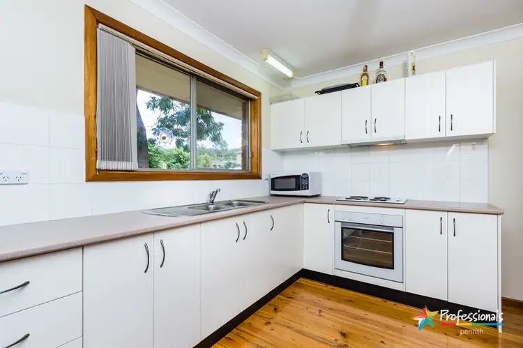 Second view of Homely house listing, 20 Linksview Avenue, Leonay NSW 2750