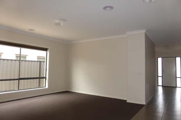 Fourth view of Homely house listing, 7 Duchess Court, Point Cook VIC 3030