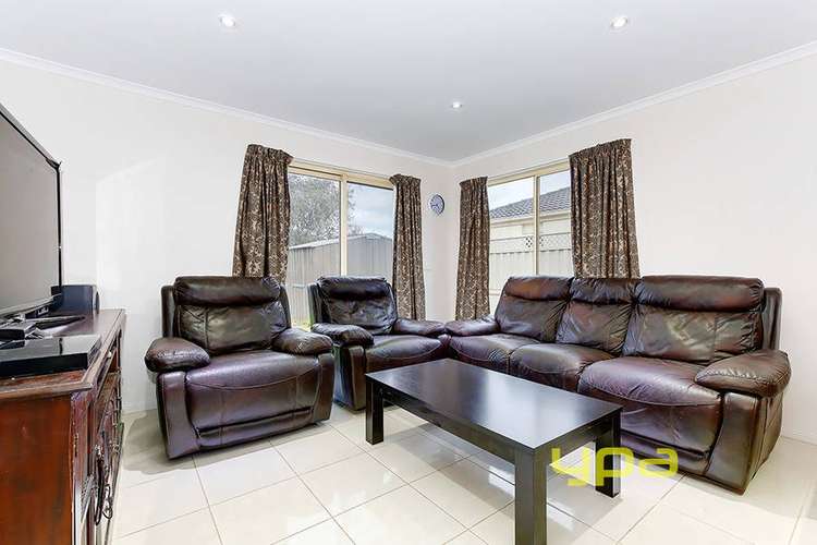 Fourth view of Homely house listing, 9 Lorraine Court, Hillside VIC 3037