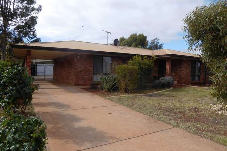 Request more photos of 3 Sloss Place, Hannans WA 6430