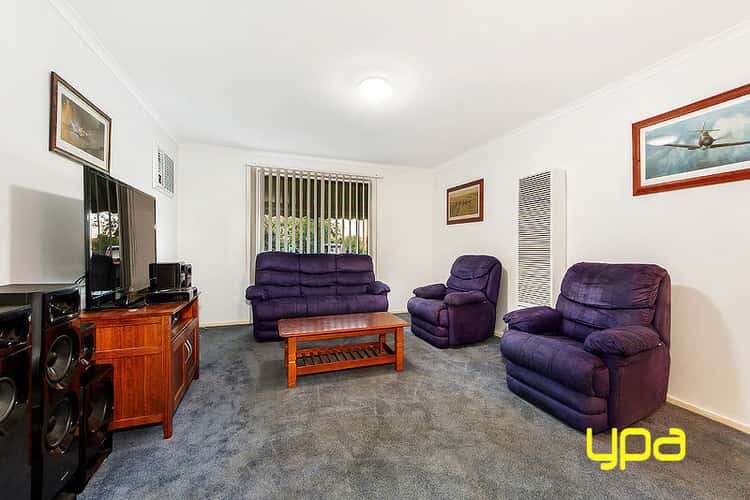 Second view of Homely house listing, 3 Newark Court, Albanvale VIC 3021