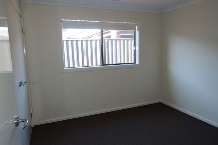 Fifth view of Homely house listing, 6 Ixora Crescent, Wyndham Vale VIC 3024
