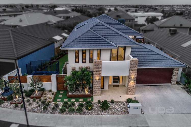 Second view of Homely house listing, 48 Rutherglen Way, Caroline Springs VIC 3023