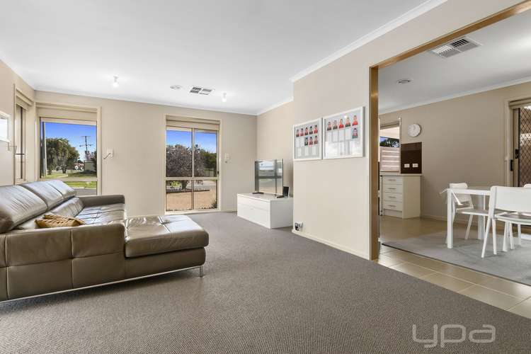 Fourth view of Homely house listing, 8 Warianna Court, Kurunjang VIC 3337