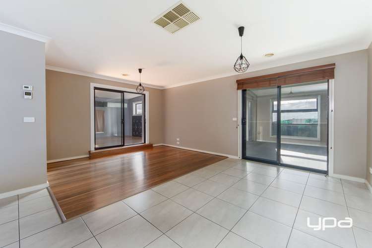 Third view of Homely unit listing, 25/20-22 Roslyn Park Drive, Harkness VIC 3337