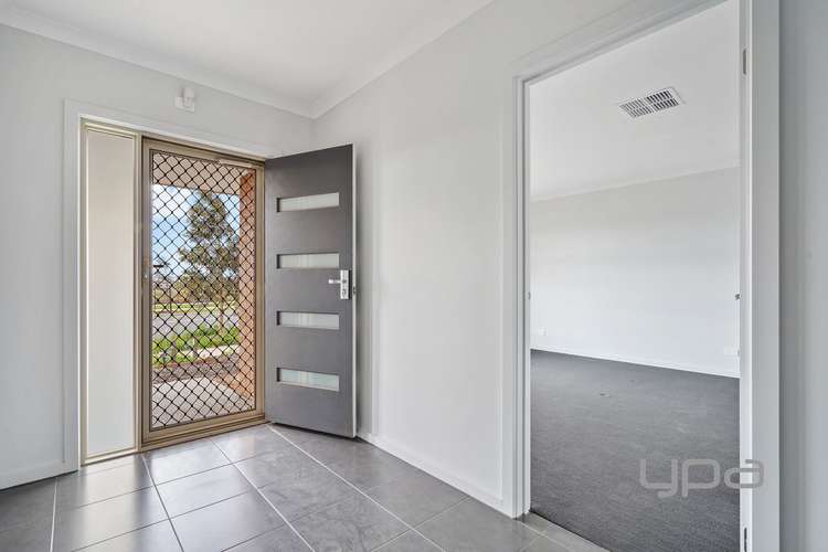 Second view of Homely house listing, 39 Treeve Parkway, Werribee VIC 3030