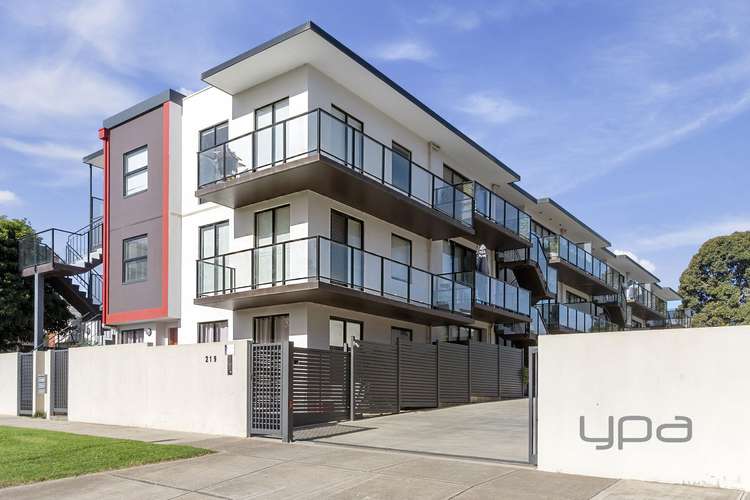 Main view of Homely unit listing, 4/219 Watton Street, Werribee VIC 3030