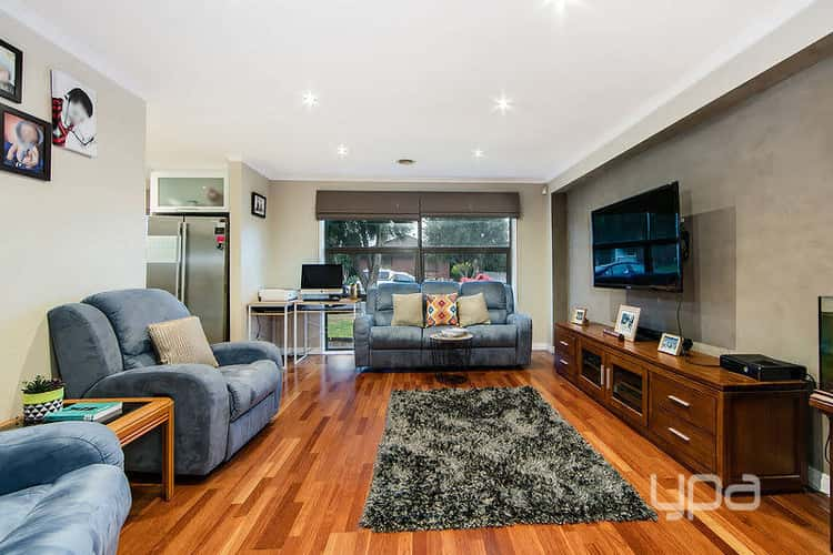 Second view of Homely house listing, 4 Vernon Court, Hoppers Crossing VIC 3029