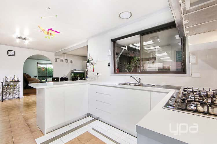 Fifth view of Homely house listing, 3 Baron Court, Kings Park VIC 3021