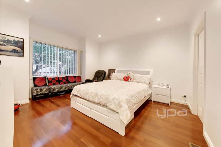 Seventh view of Homely house listing, 10 Skyline Rise, Craigieburn VIC 3064