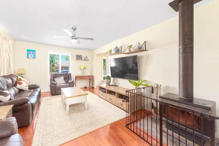 Floorplan of Homely house listing, 9 Stirling Place, Blayney NSW 2799