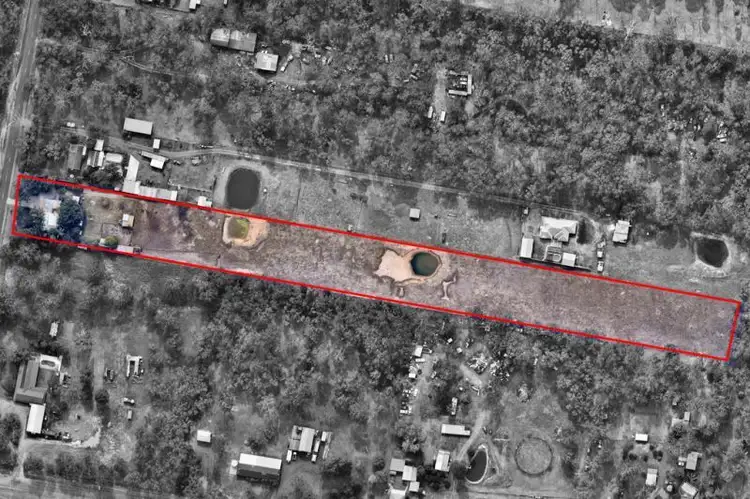Floorplan of Homely rural property listing, 332-334 Nutt Road, Londonderry NSW 2753