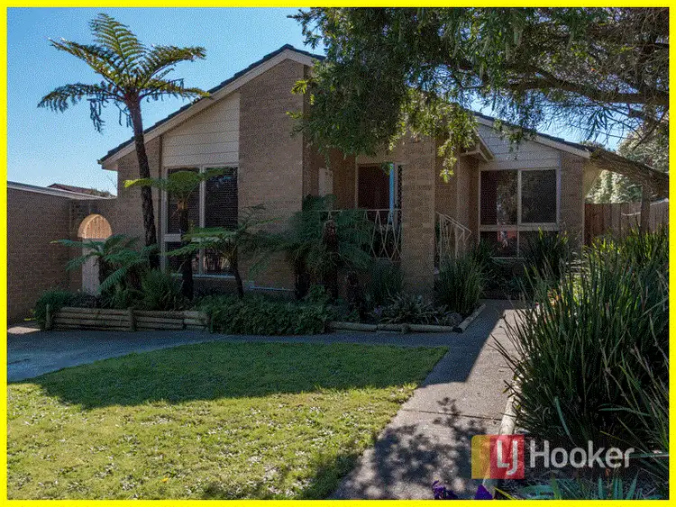 Floorplan of Homely house listing, 2/4 Belsize Court, Endeavour Hills VIC 3802