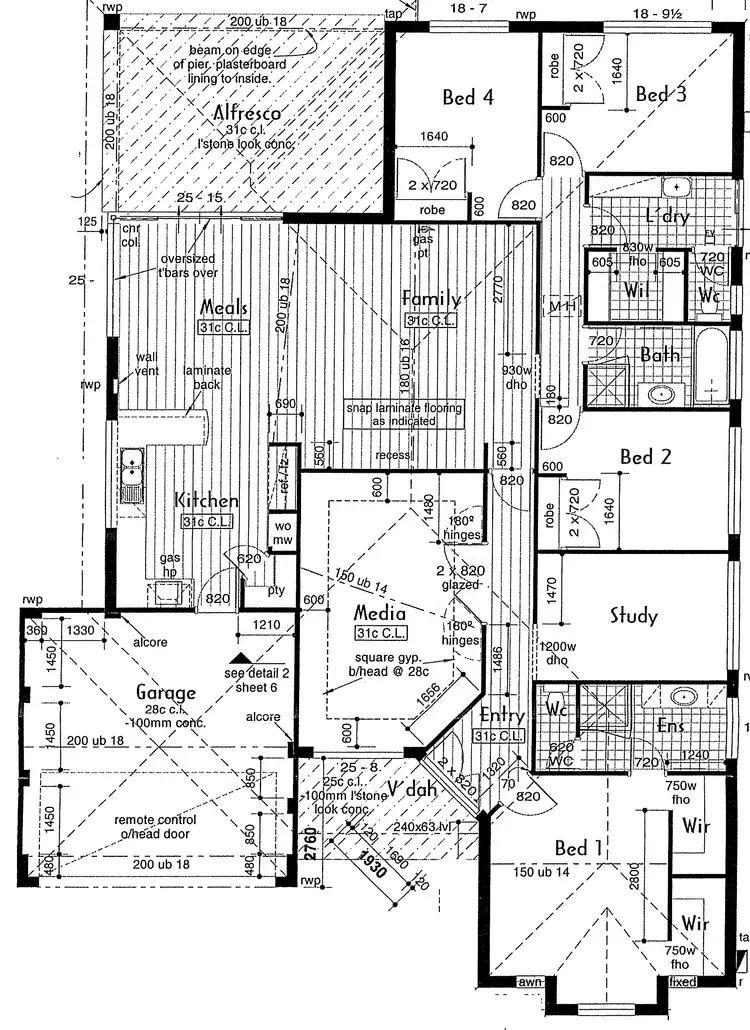 Floorplan of Homely house listing, 10 Octagon Gardens, Aveley WA 6069