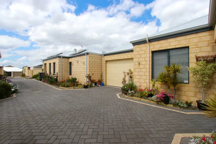Floorplan of Homely villa listing, 9/25 Rossmore Drive, Madeley WA 6065