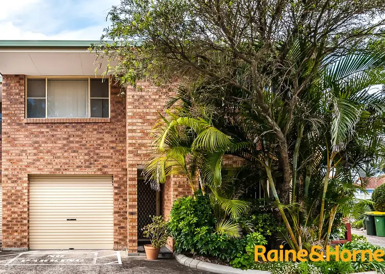 Floorplan of Homely townhouse listing, 16/74-78 Ocean View Drive, Wamberal NSW 2260