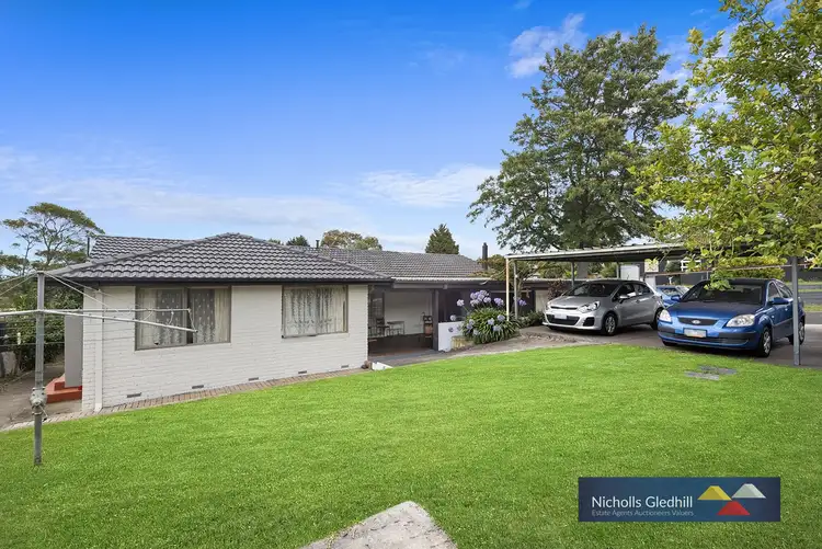 Floorplan of Homely house listing, 4 Rossiter Avenue, Endeavour Hills VIC 3802