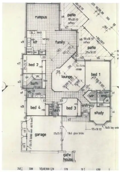 Floorplan of Homely house listing, 8 Cayman Drive, Clear Island Waters QLD 4226