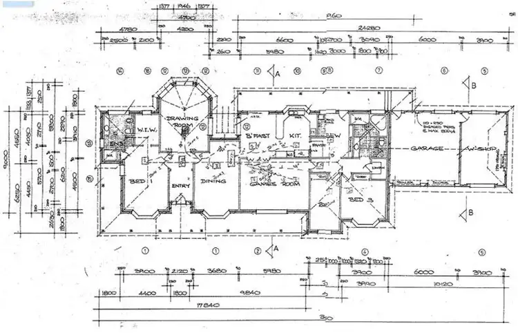 Floorplan of Homely house listing, 8 Tartarian Crescent, Bomaderry NSW 2541