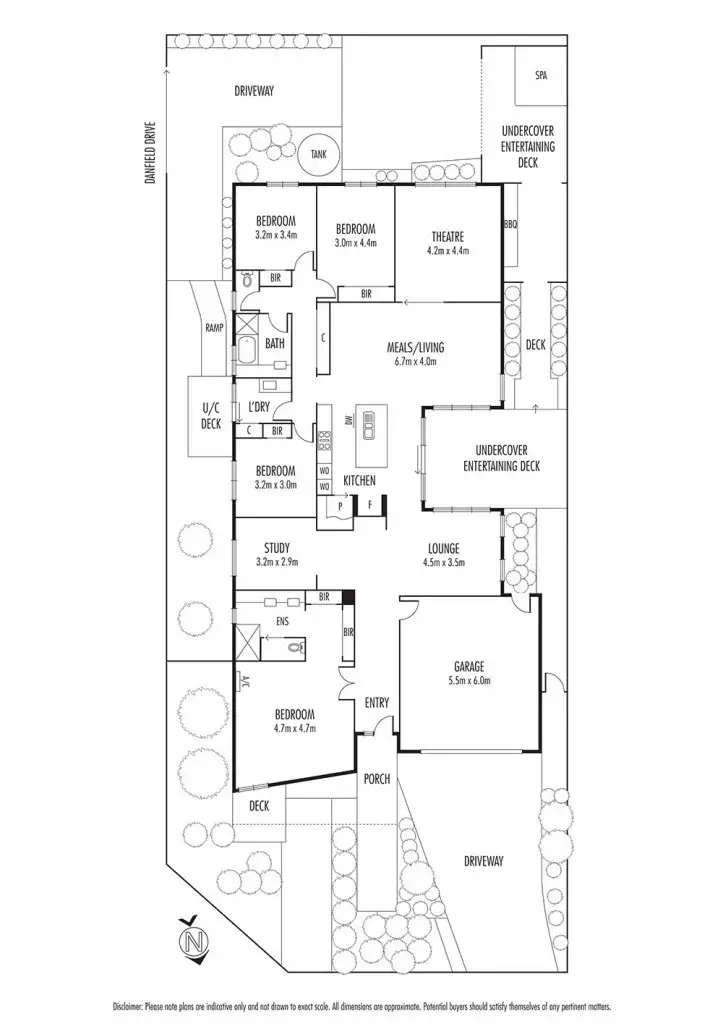 Floorplan of Homely house listing, 15 Loretta Boulevard, Tarneit VIC 3029
