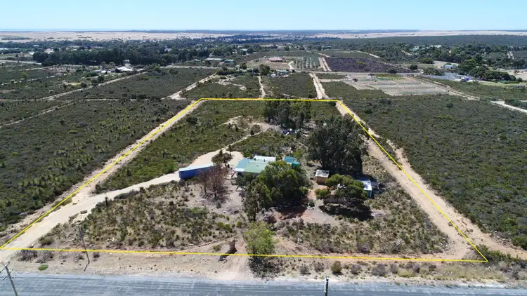 Floorplan of Homely house listing, 279 Tamarisk Drive, Gabbadah WA 6041