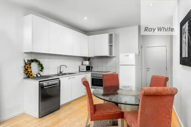 Floorplan of Homely townhouse listing, 7 Grasstree Way, Bundoora VIC 3083