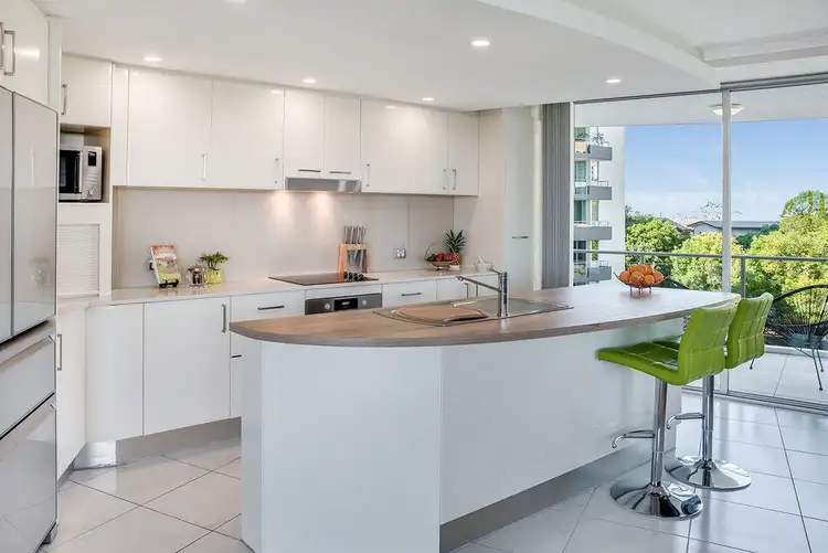 Floorplan of Homely unit listing, Unit 301/42 Queen Street, Kings Beach QLD 4551